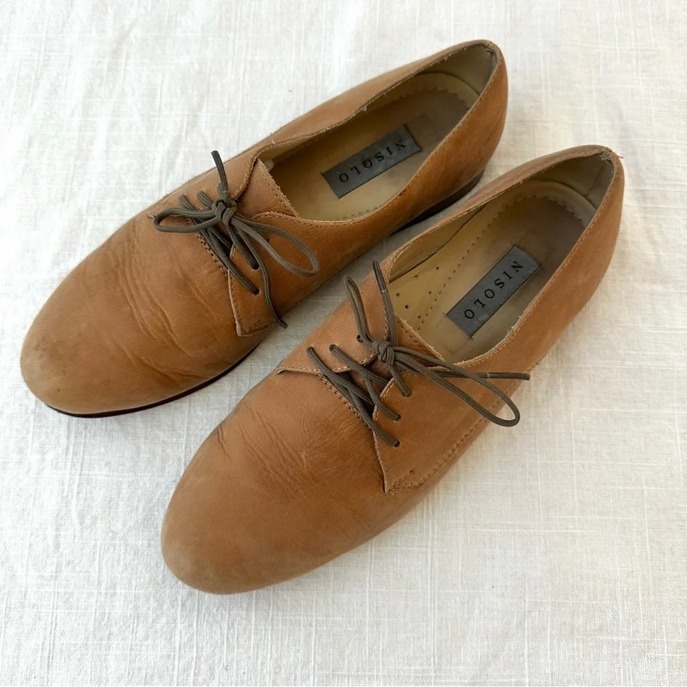 Nisolo leather upper